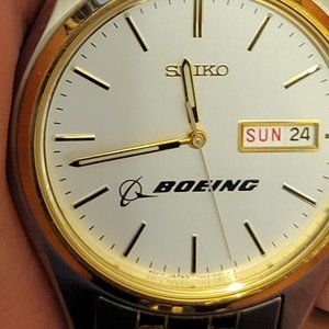 Seiko BOEING service watch 7n43-9048 with linen dial and day date